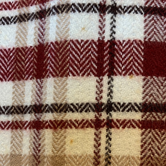 Northern Reflections Burgundy and Cream Zip Plaid Shacket Women’s Size Large - Picture 8 of 10